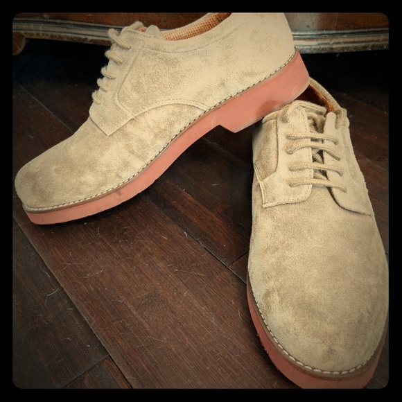 bass suede bucks